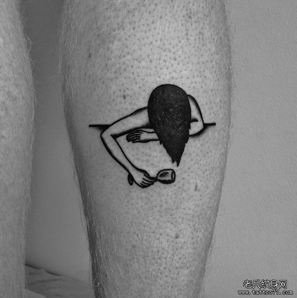 小腿人物喝醉的女人纹身图案