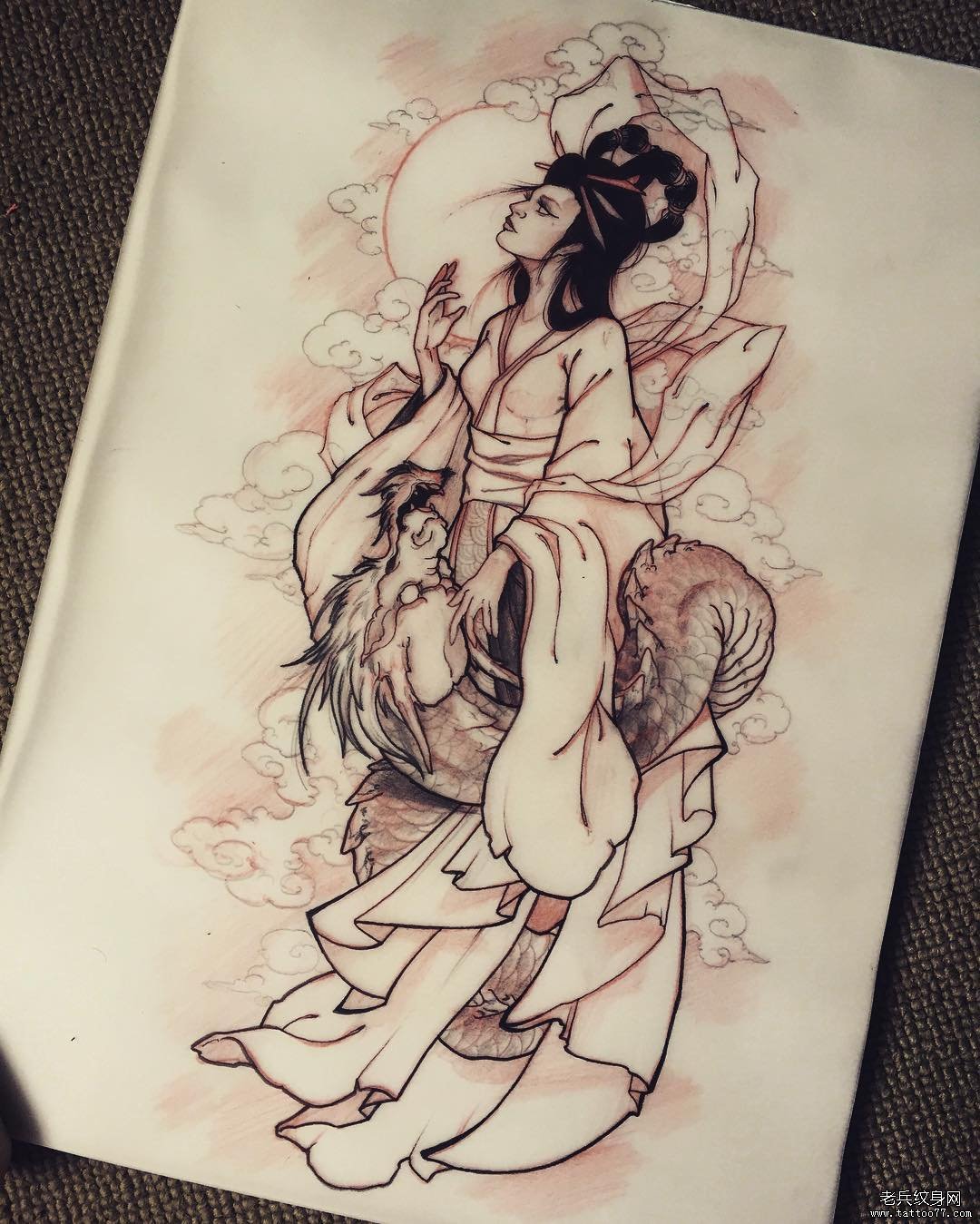 传统侍女乘龙纹身图案手稿