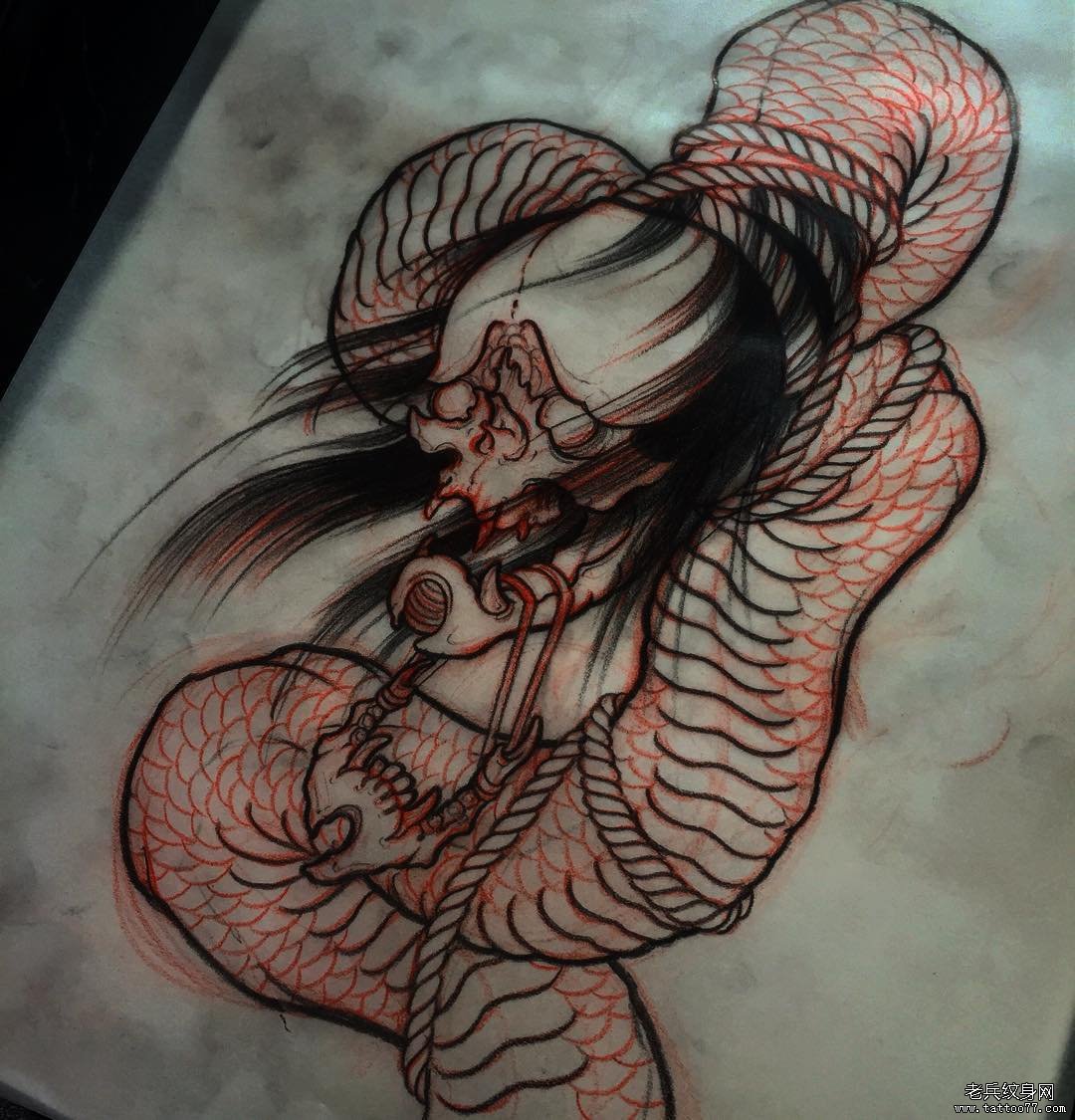 日式蛇身骷髅头个性纹身图案手稿