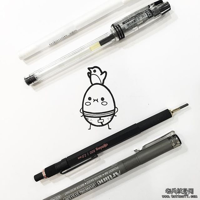 卡通小清新鸡蛋和小鸡纹身图案手稿