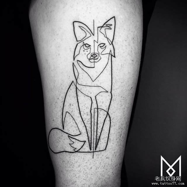 大腿极简黑色线条狐狸纹身图案