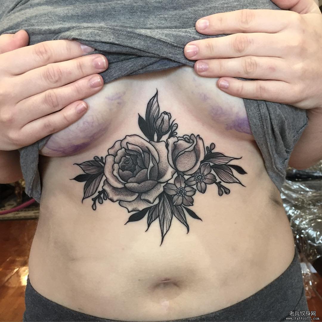 胸部school玫瑰性感纹身tattoo图案