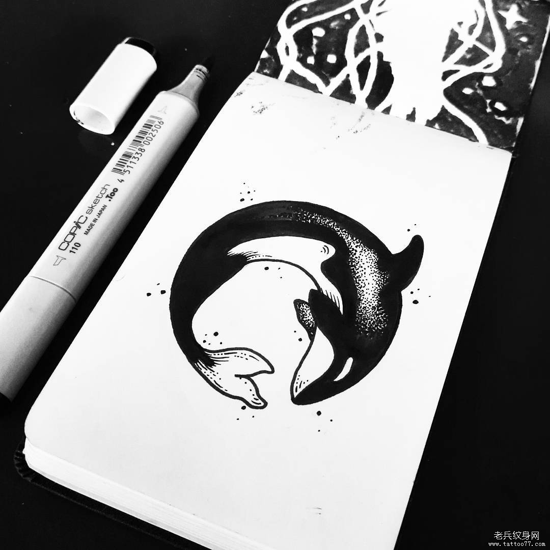 小清新鲸鱼黑白点刺纹身图案手稿