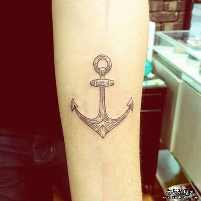 小臂线条船锚tattoo纹身图案