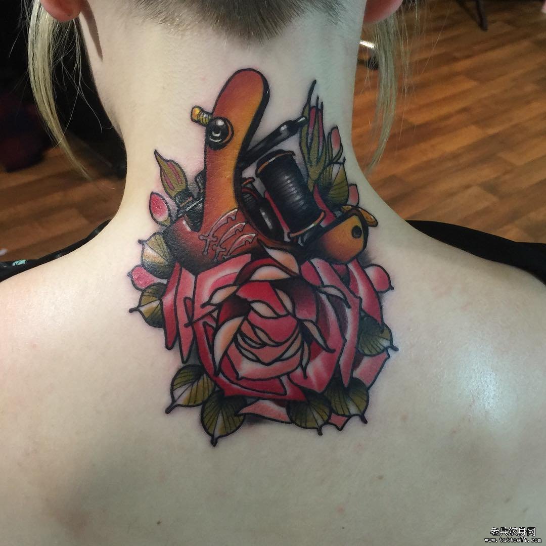 颈部school纹身机玫瑰彩绘纹身图案