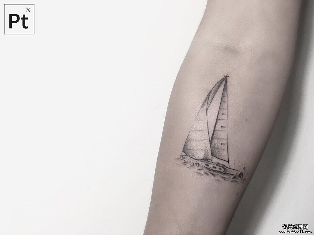 小臂点刺帆船海浪小清新纹身图案