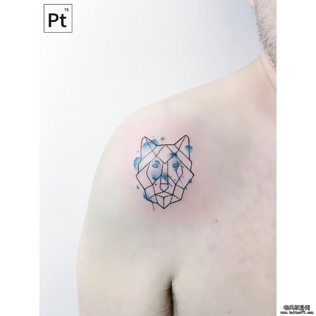 肩部狮子几何线条泼墨纹身图案