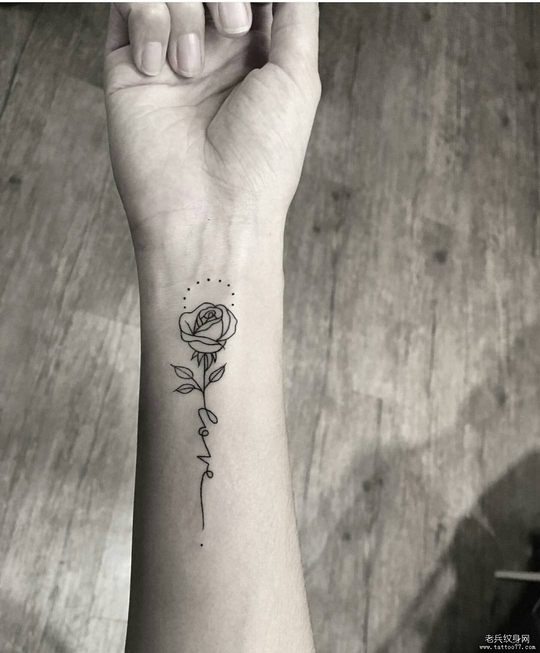 小臂欧美小清新线条玫瑰花纹身图案