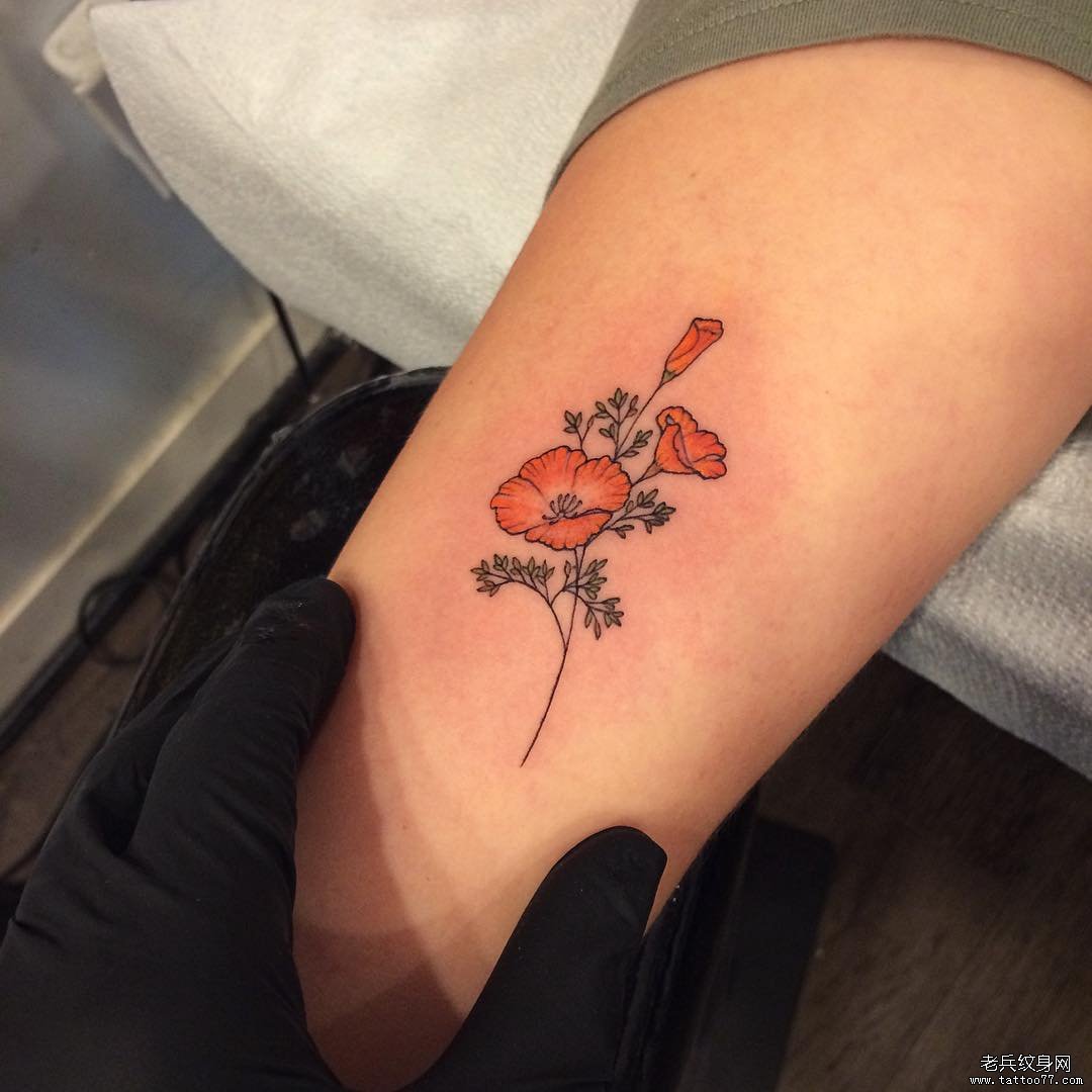 大腿小清新橘色花卉纹身图案