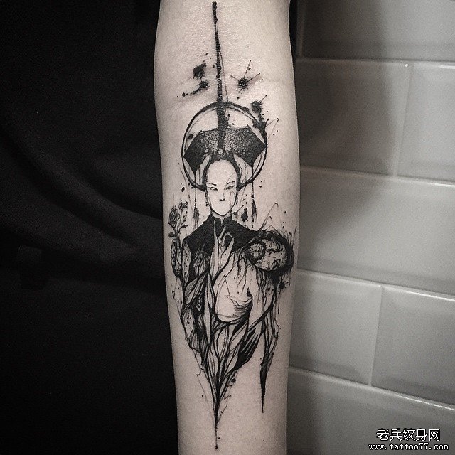 抽象线条欧美泼墨人物纹身图案
