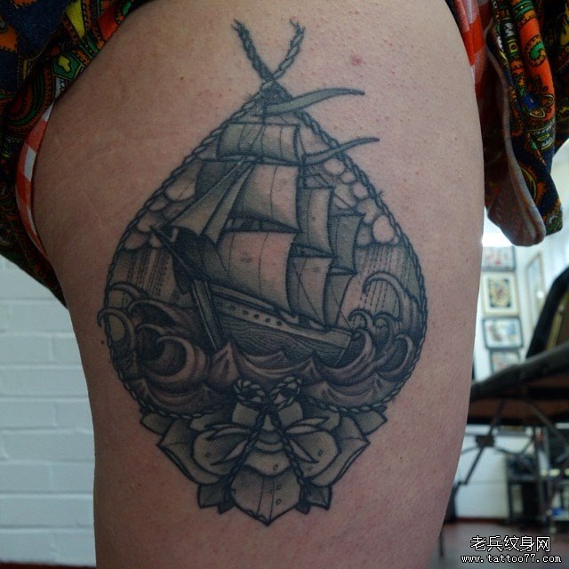 大腿欧美帆船玫瑰纹身图案
