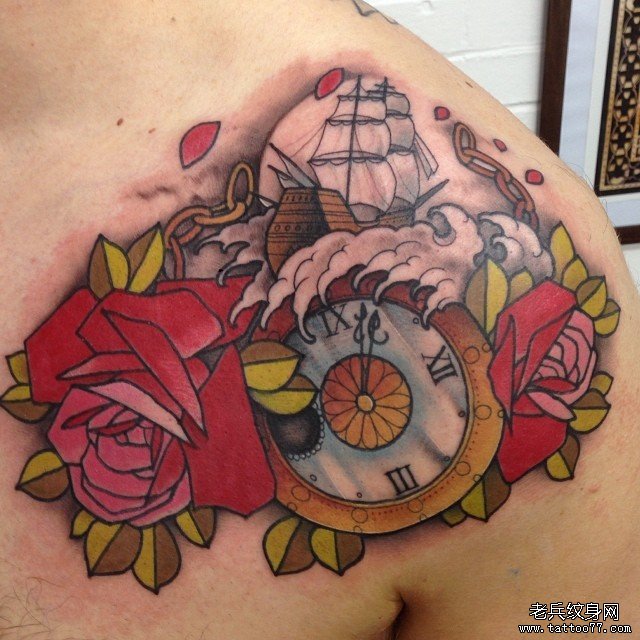 胸部欧美时钟玫瑰帆船纹身图案