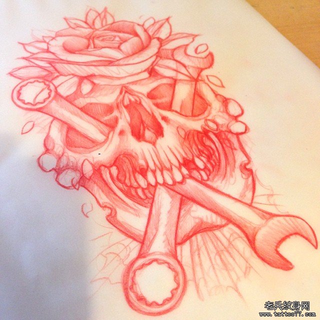 欧美骷髅花卉扳手纹身图案手稿