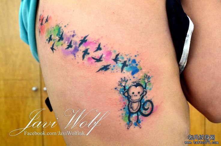 侧腰卡通猴子燕子彩色泼墨纹身图案