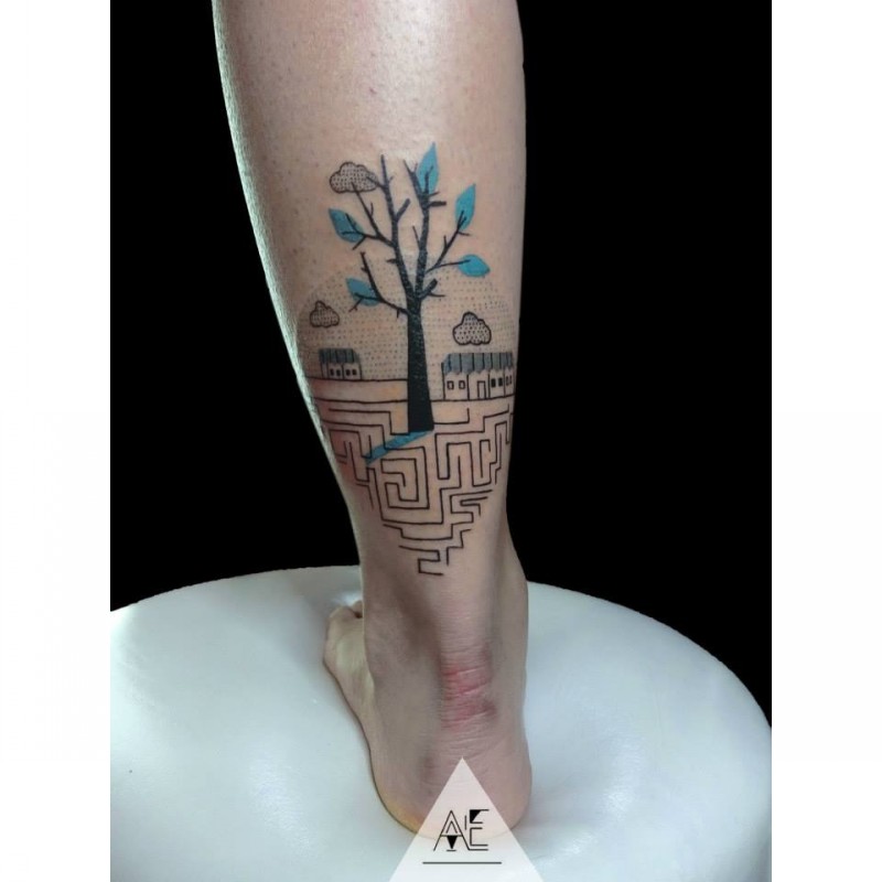 脚踝美丽的小迷宫和树纹身图案