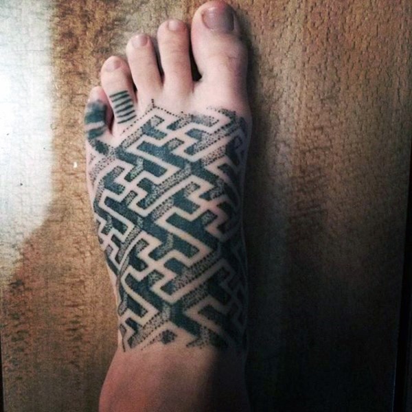 脚背3D黑色的点刺迷宫纹身图案