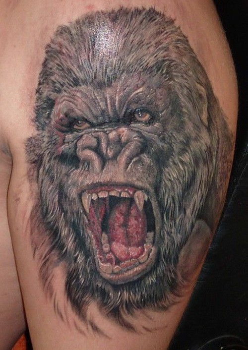 大臂逼真的灰色大猩猩纹身图案
