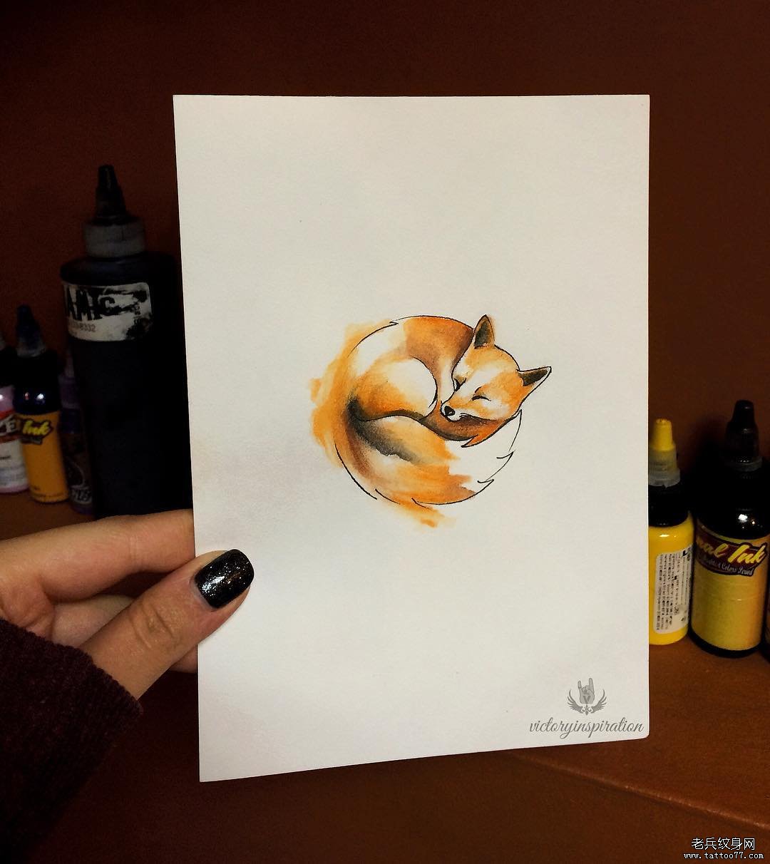 水彩泼墨可爱的狐狸纹身图案手稿