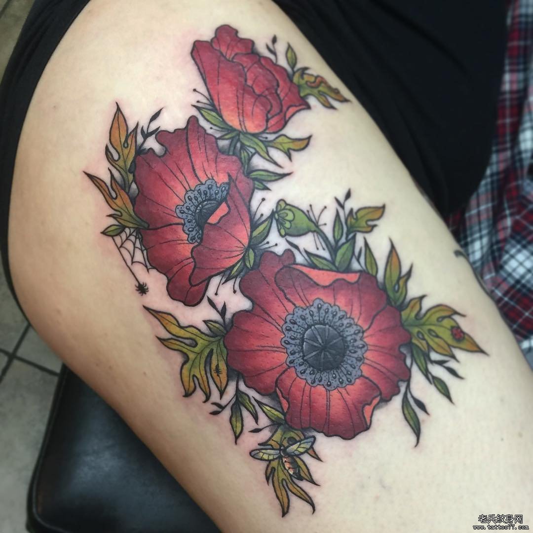 大腿欧美红色大气的花卉纹身图案