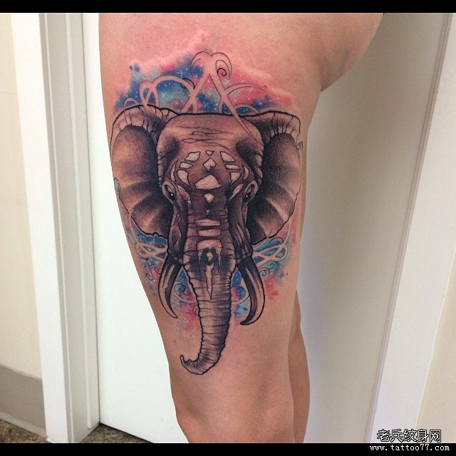 大腿大象泼墨星空纹身图案