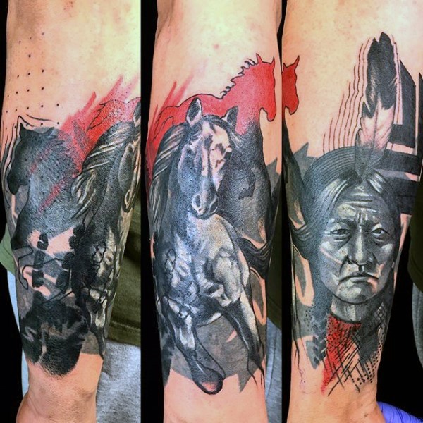 小臂抽象风格的彩色印度战士和马纹身图案