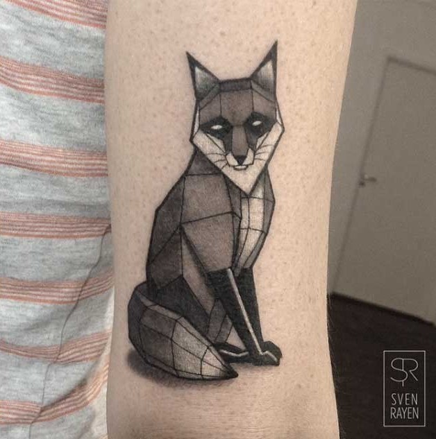 几何风格的黑灰小狐狸手臂纹身图案