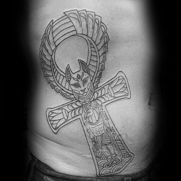 幻想风格黑色埃及神像结合十字架纹身图案