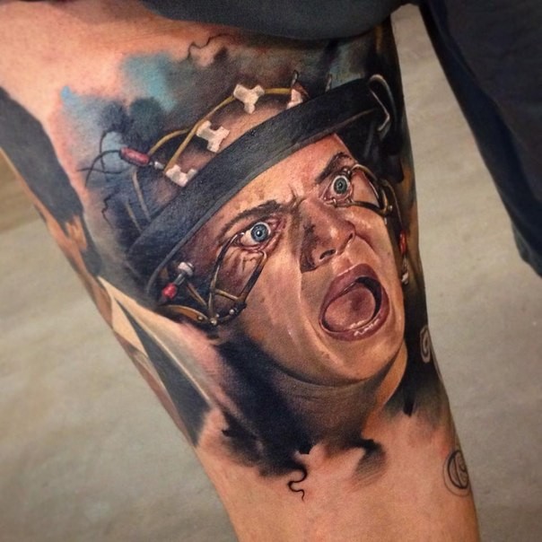 写实的彩恐怖风格女人肖像手臂纹身图案