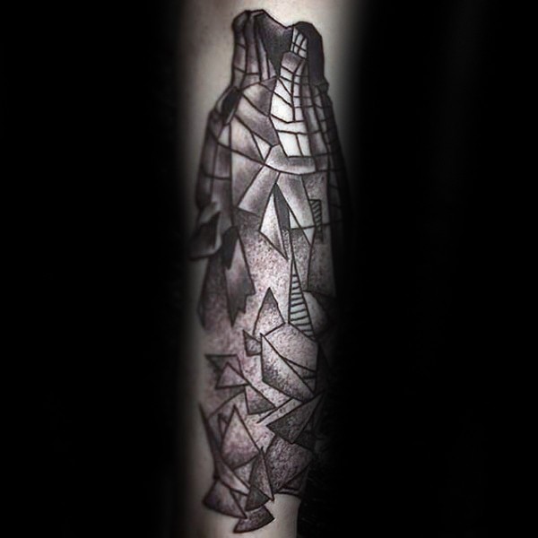 超现实主义风格的黑色点刺几何石狼手臂纹身图案