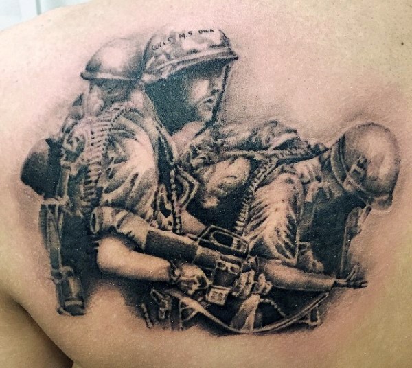 背部黑白美国士兵纹身图案