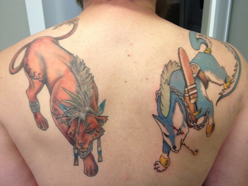 背部卡通风格彩色幻想动物战士纹身图案