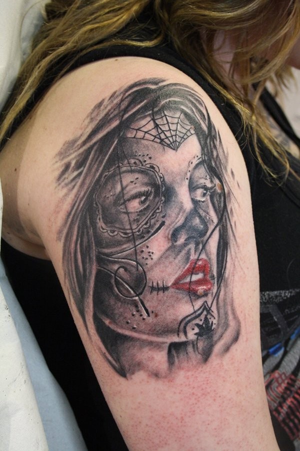 女生手臂墨西哥风格的女性肖像彩色纹身图案