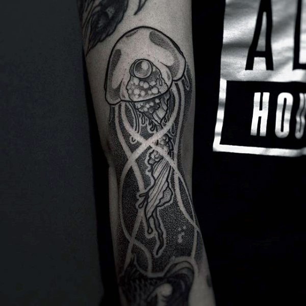 简单好看的黑色水母手臂纹身图案