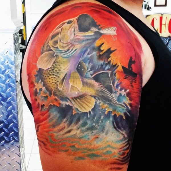 手臂惊人的彩绘鱼上钩纹身图案