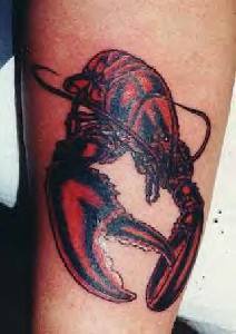 红色的龙虾写实纹身图案