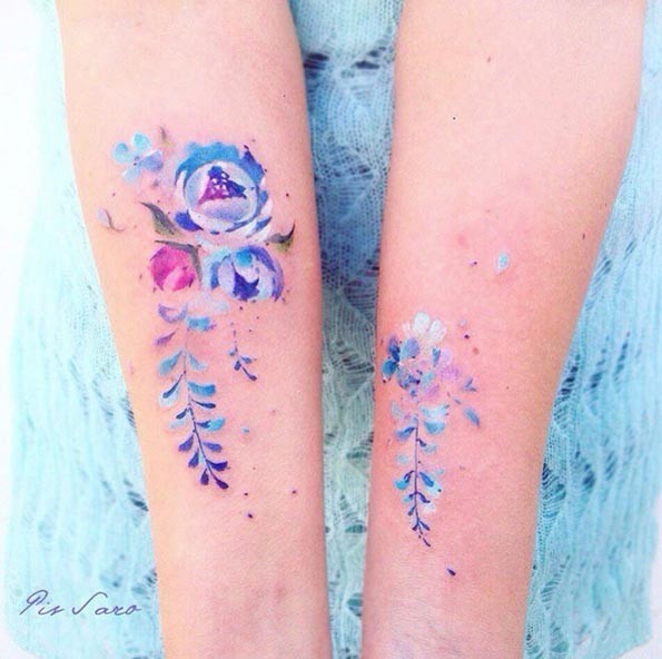 手臂3D漂亮的彩色花朵纹身图案