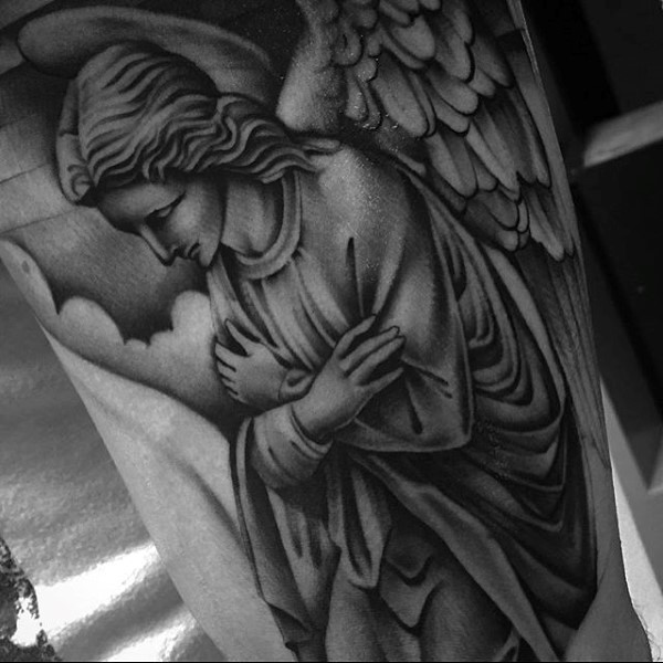 复古风格黑色的天使纹身图案