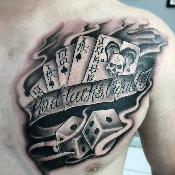 胸部3D黑白骰子和扑克牌字母纹身图案