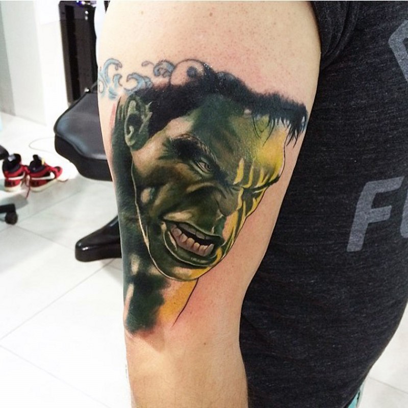 大臂3D彩色的愤怒绿巨人纹身图案