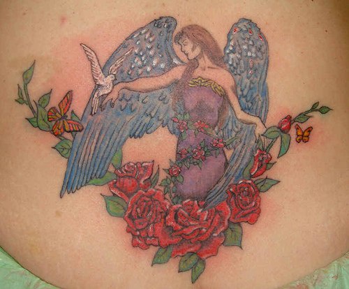 女天使与鸽子玫瑰彩色纹身图案