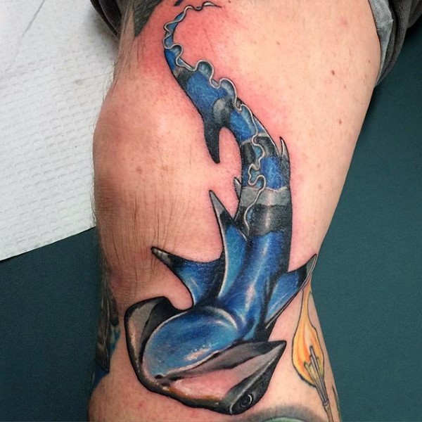 new school有趣的彩色锤头鲨手臂纹身图案