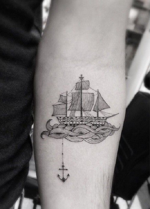 手臂线条帆船和船锚纹身图案