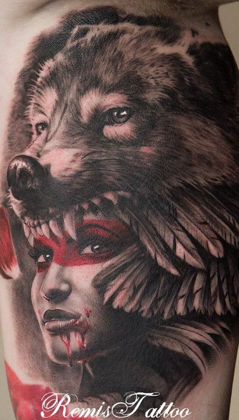 丰富多彩的原住民女孩与狼头盔纹身图案