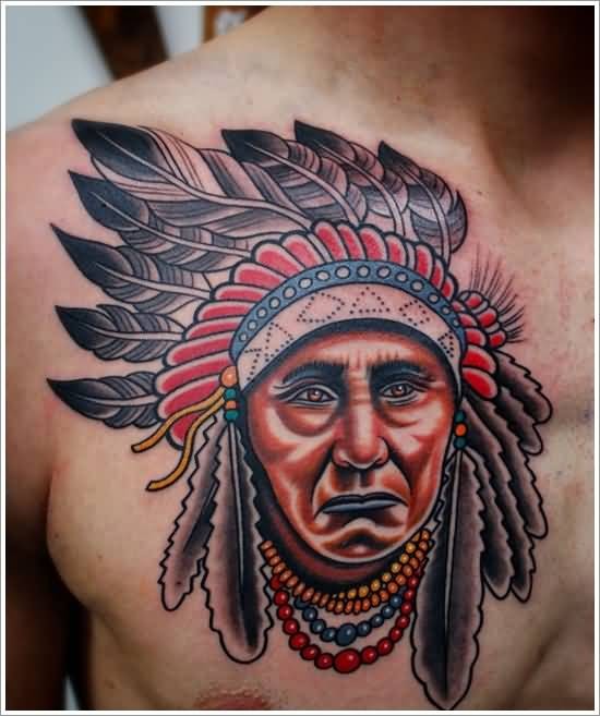 胸部丰富多彩的印第安人肖像纹身图案