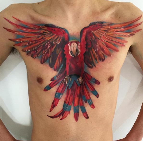 胸部色彩鲜艳的逼真3D鹦鹉纹身图案