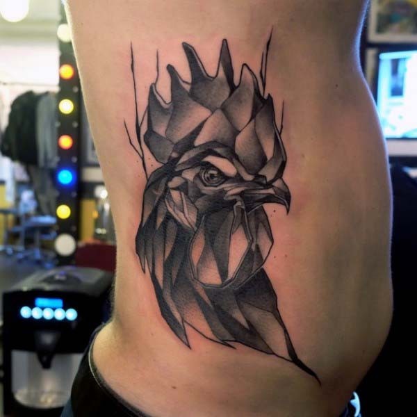 侧肋3D黑色的几何公鸡头纹身图案