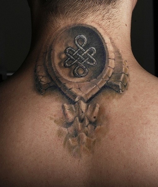 颈部3D风格凯尔特符号纹身图案