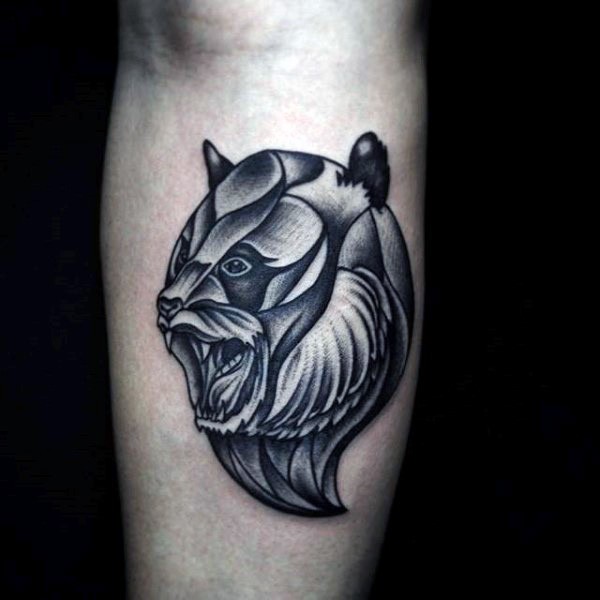 手臂黑灰的邪恶熊头像纹身图案