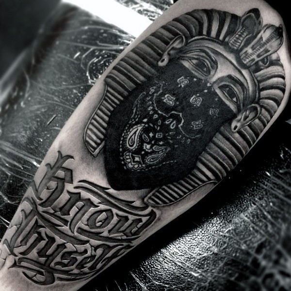 很酷的黑色遮面埃及法老手臂纹身图案
