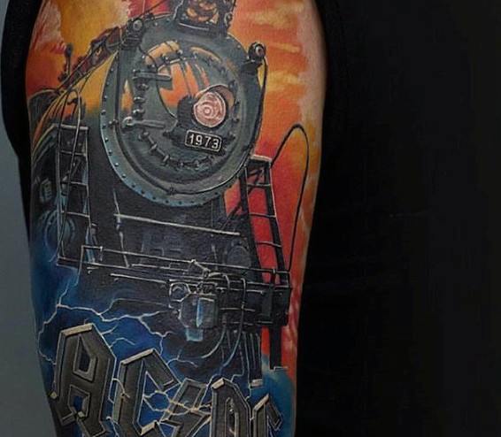 3D非常写实的蒸汽火车手臂纹身图案